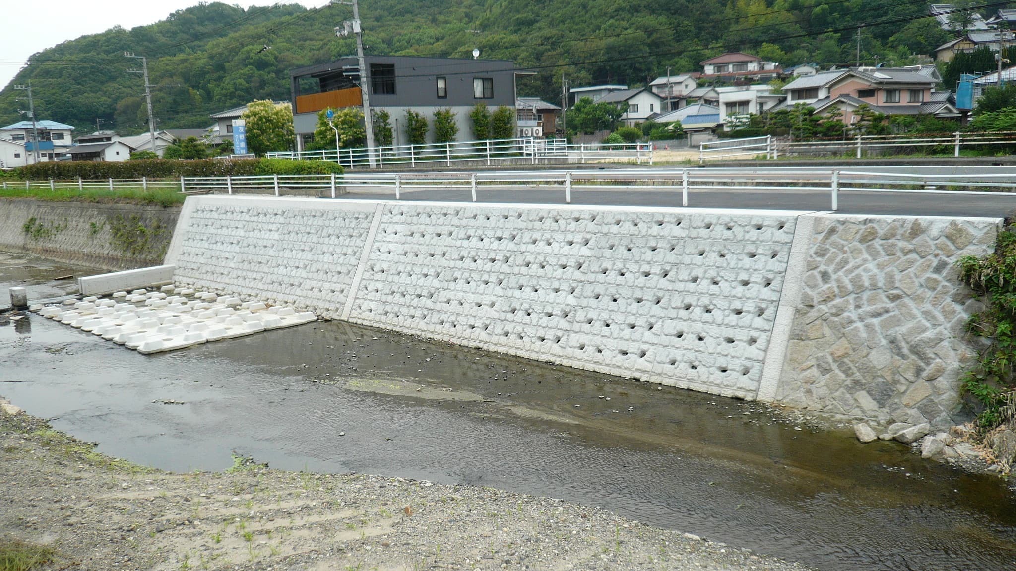 山南川 河川災害復旧工事(30年災第1522号)㈰